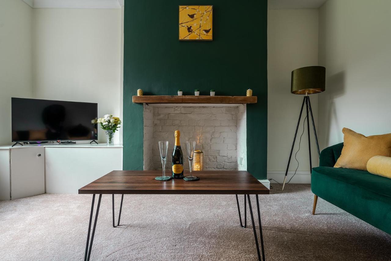 Wrea Cottage, 2 Bedrooms Wifi & Parking Near Ribby Hall Wrea Green Eksteriør billede