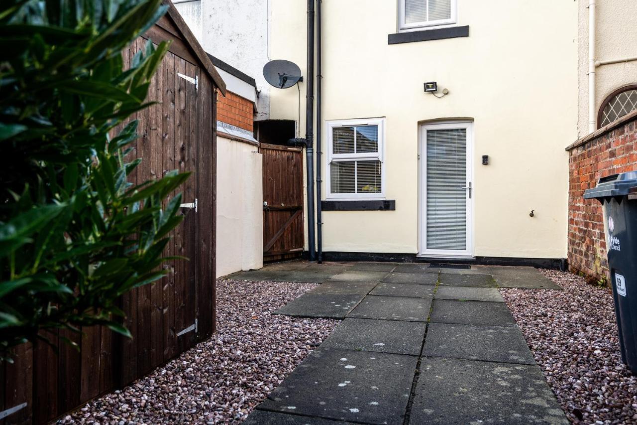 Wrea Cottage, 2 Bedrooms Wifi & Parking Near Ribby Hall Wrea Green Eksteriør billede